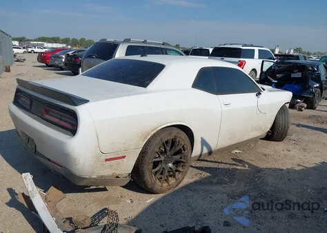 2018 Dodge Challenger Sxt z USA, uszkodzony, nr VIN 2C3CDZAG5JH288097